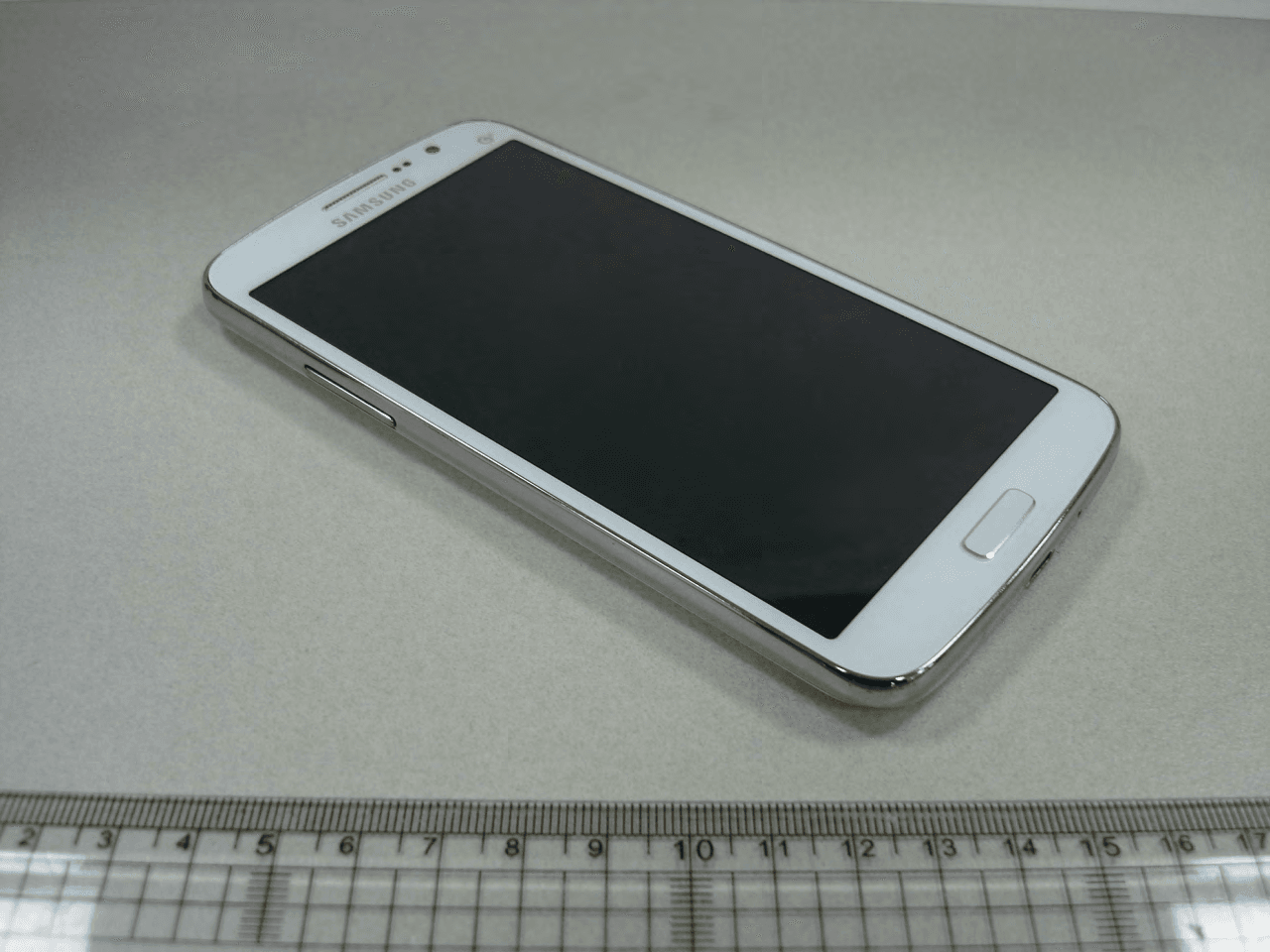 Cellular/PCS GSM/EDGE/WCDMA Phone with WLAN, Bluetooth, and RFID - FCC ID A3LSMG7108 - Samsung Electronics Co Ltd (5)