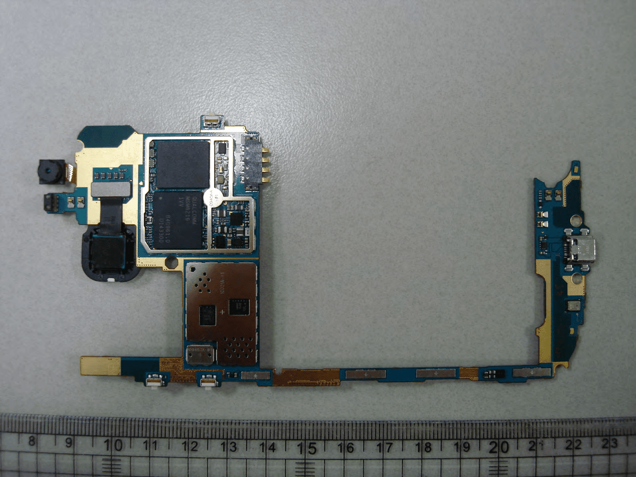 GSM/WCDMA Phone + Bluetooth, WLAN 2.4GHz b/g/n and ANT+ - FCC ID A3LSMG7202 - Samsung Electronics Co Ltd (2)