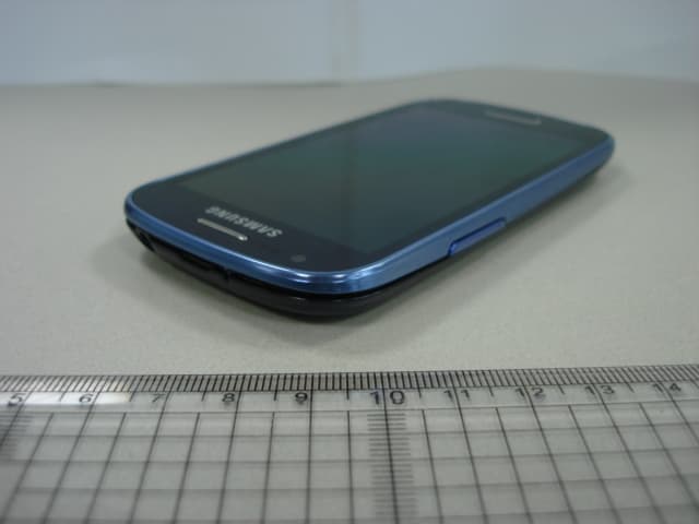 Portable Handset with Multi-Band GSM/EDGE/LTE, WCDMA, WLAN, Bluetooth and RFID - FCC ID A3LSMG730A - Samsung Electronics Co Ltd (4)