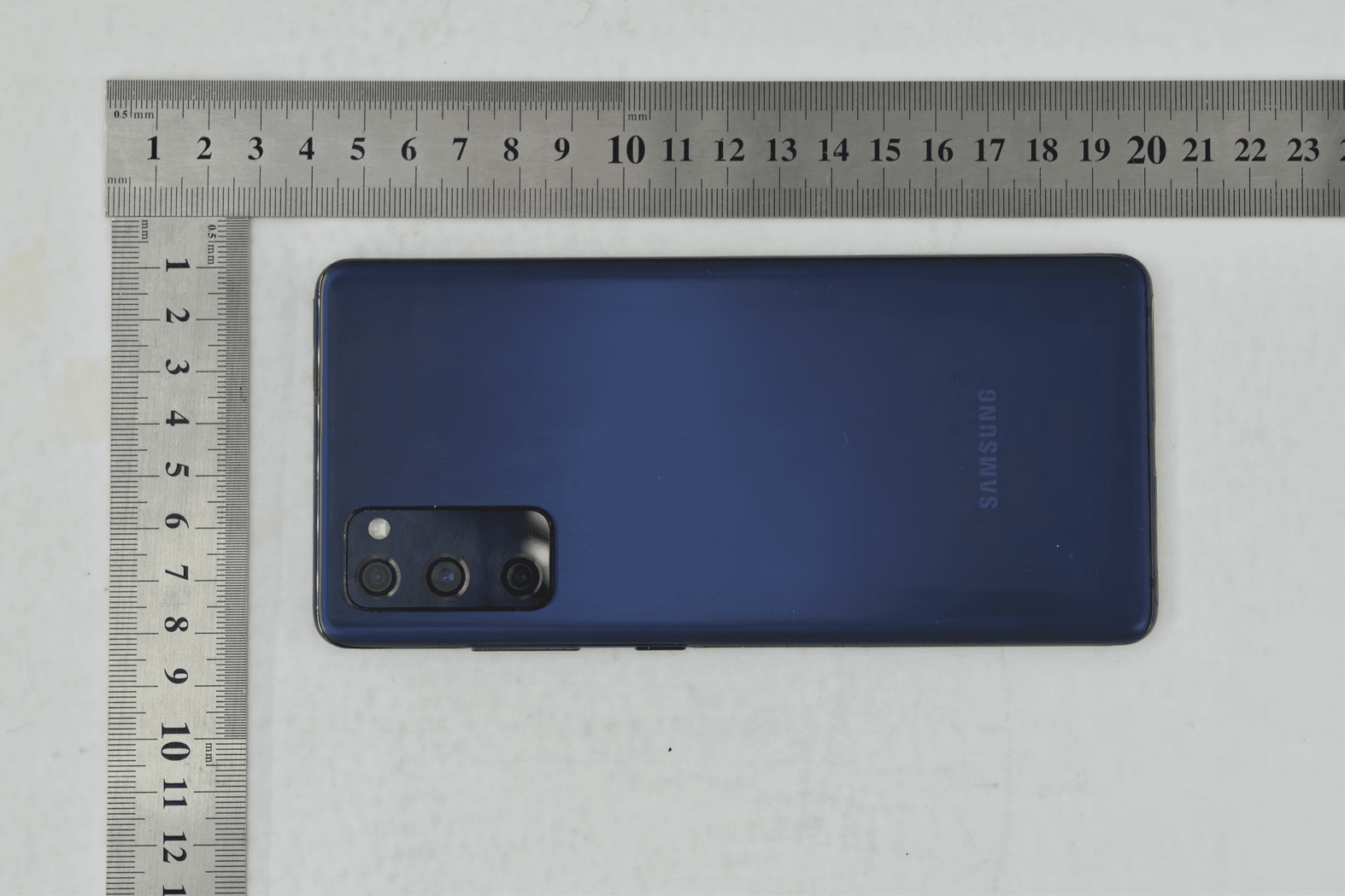 GSM/WCDMA/LTE Phone + BT/BLE, DTS/UNII a/b/g/n/ac/ax, NFC and WPT - FCC ID A3LSMG780G1 - Samsung Electronics Co Ltd (2)