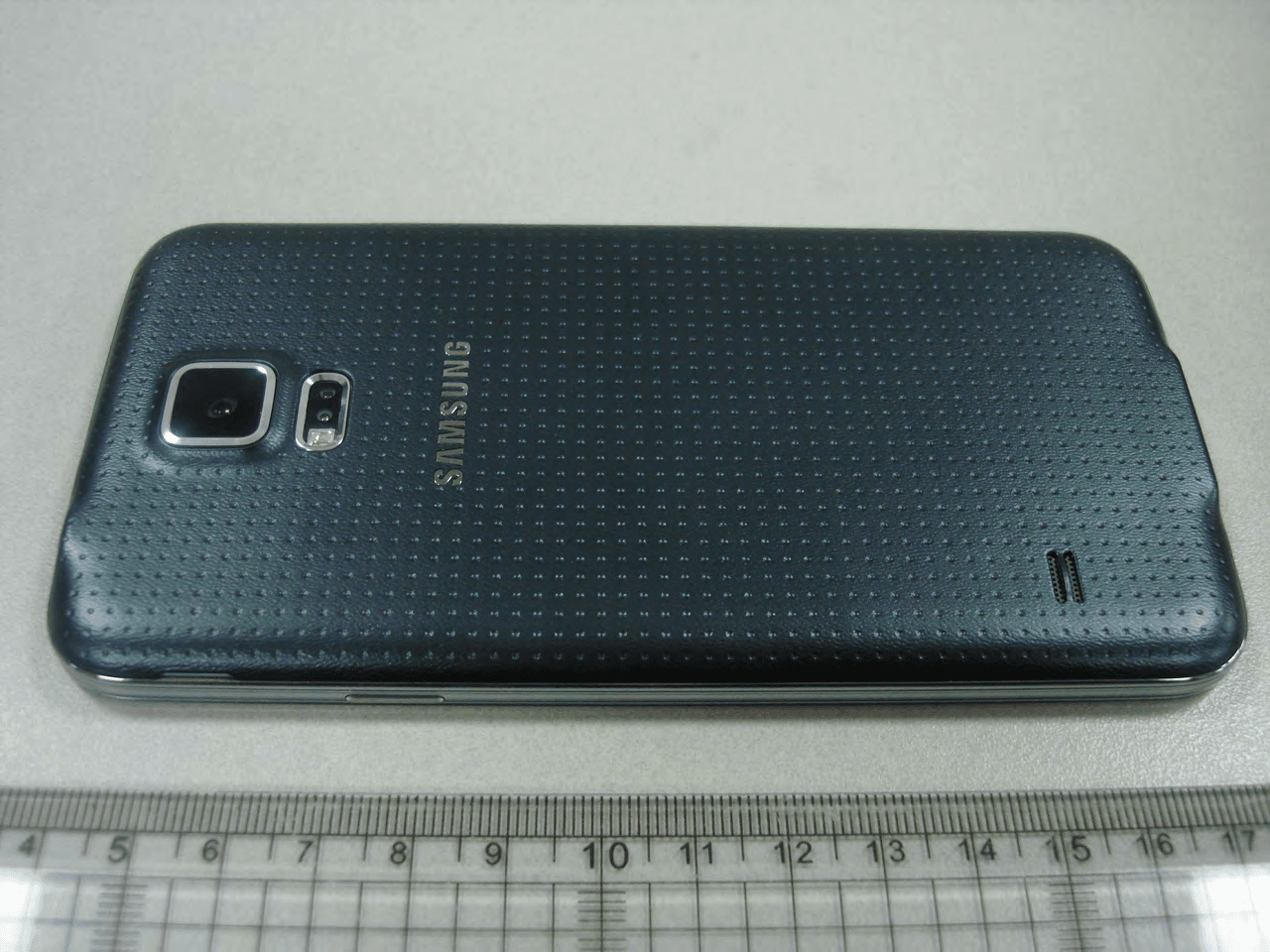 Cellular PCS GSM/EDGE/UMTS Phone with WLAN, Bluetooth, RFID and ANT+ - FCC ID A3LSMG9008V - Samsung Electronics Co Ltd (1)
