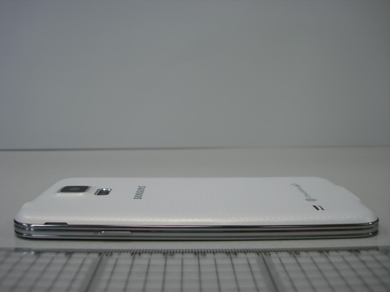 Cellular/PCS GSM/EDGE/WCDMA Phone with WLAN, Bluetooth, RFID and ANT+ - FCC ID A3LSMG9008W - Samsung Electronics Co Ltd (5)
