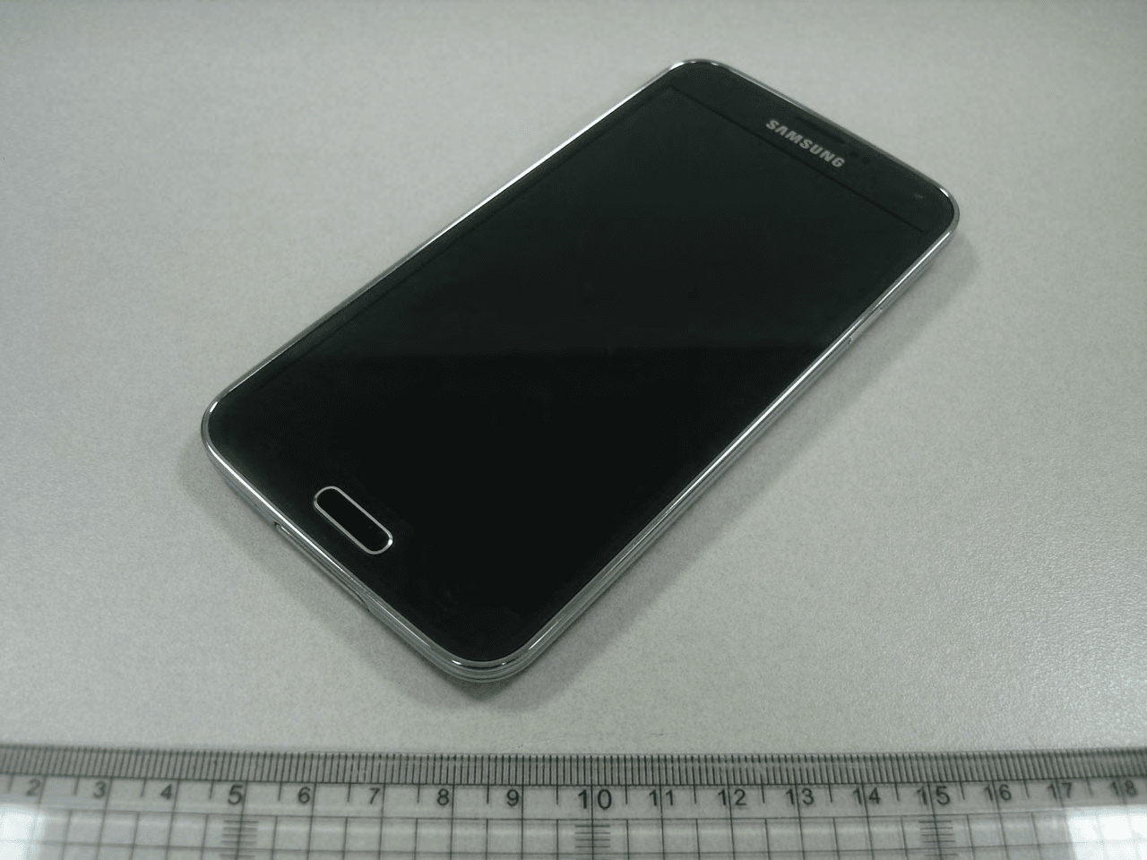 Multi-band GSM/EDGE/UMTS/LTE Phone with WLAN, Bluetooth, RFID and ANT+ - FCC ID A3LSMG900F - Samsung Electronics Co Ltd (4)