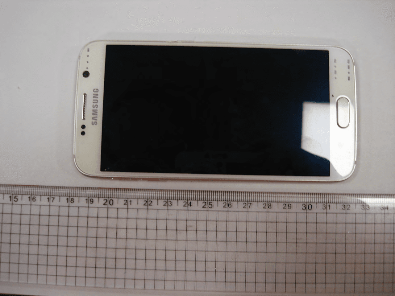 Multi-band GSM/EDGE/UMTS/LTE Phone with WLAN, Bluetooth, RFID, and ANT+ - FCC ID A3LSMG9200 - Samsung Electronics Co Ltd (1)