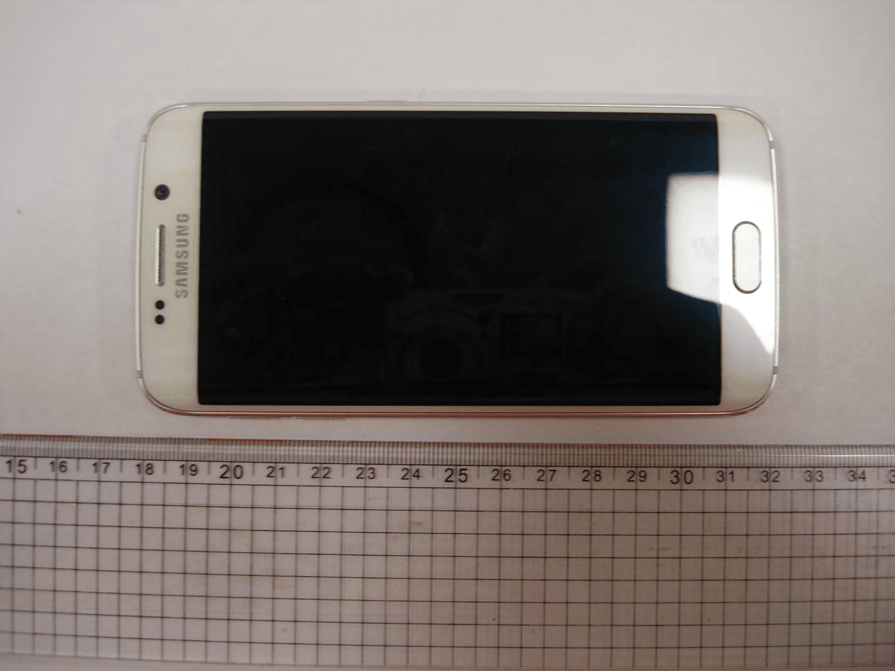 Multi-band GSM/EDGE/UMTS/LTE Phone with WLAN, Bluetooth, RFID, and ANT+ - FCC ID A3LSMG925A - Samsung Electronics Co Ltd