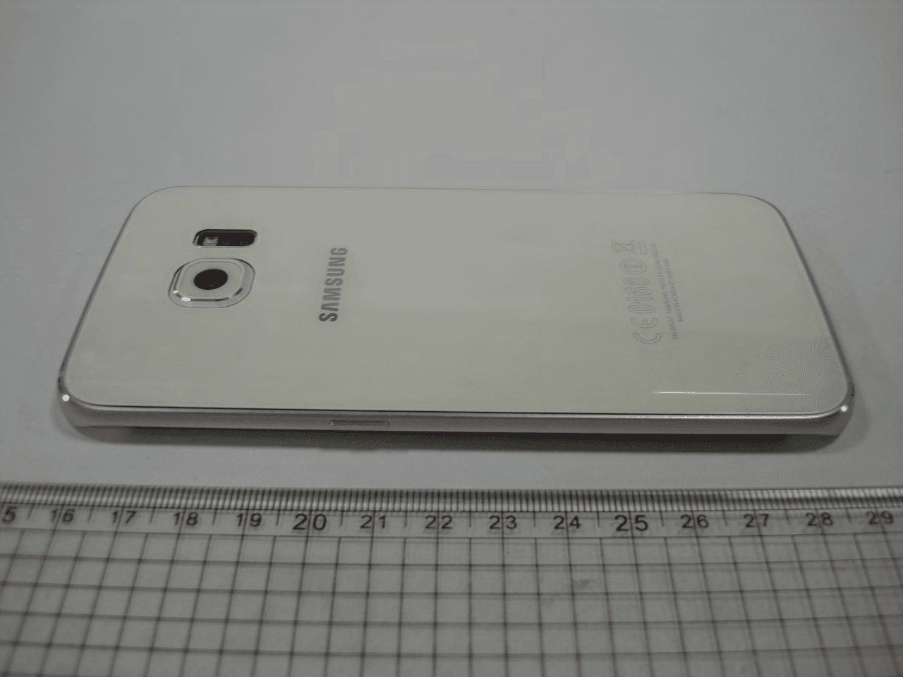 Multi-band GSM/EDGE/UMTS/LTE Phone with WLAN,  Bluetooth,  RFID,  and ANT+ - FCC ID A3LSMG925I - Samsung Electronics Co Ltd (5)