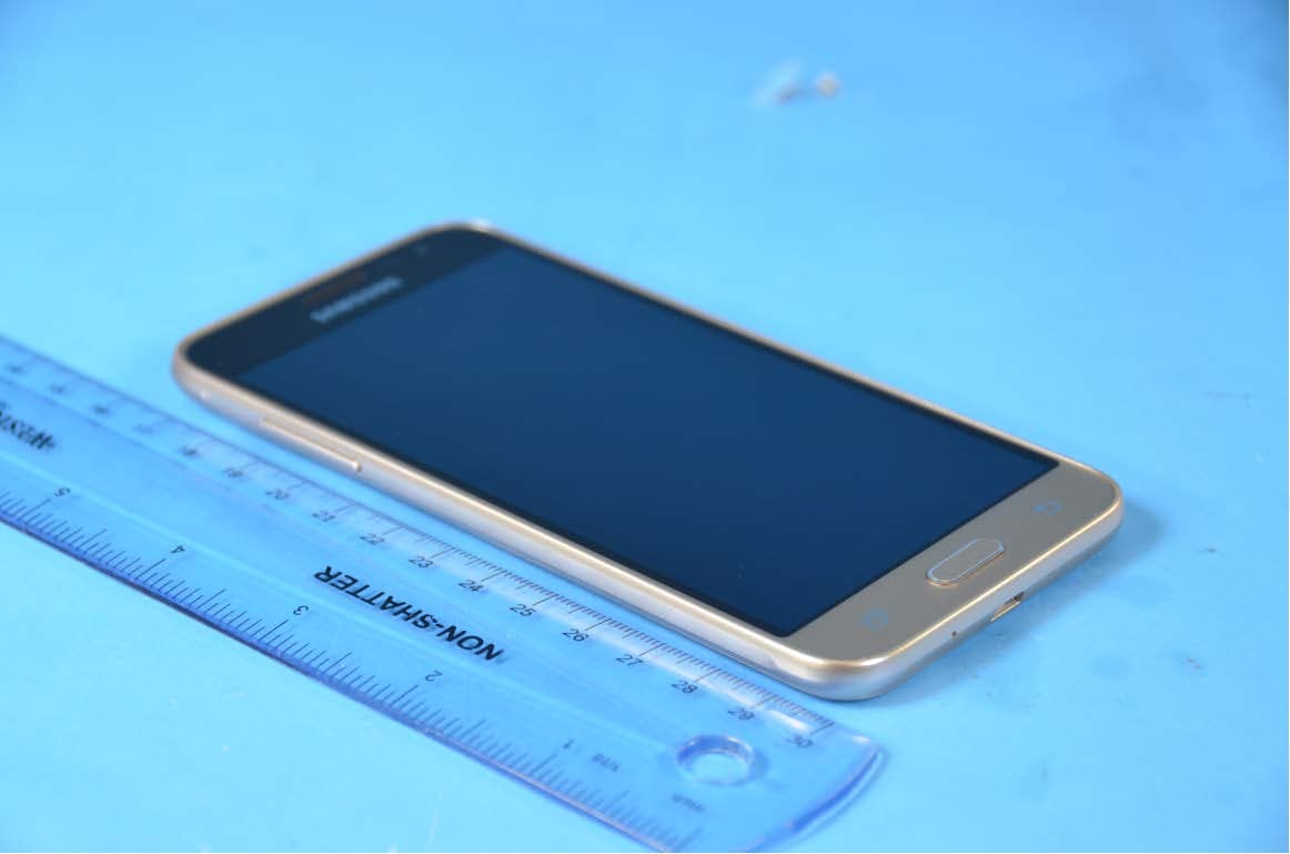 Multi-band GSM/EDGE/UMTS/CDMA/LTE Phone with Bluetooth and WLAN - FCC ID A3LSMJ320P - Samsung Electronics Co Ltd (2)