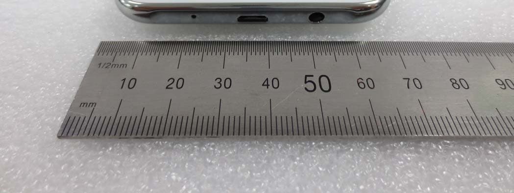 Multi-band GSM/EDGE/WCDMA/LTE Phone with WLAN, Bluetooth, RFID and ANT+ - FCC ID A3LSMJ500FN - Samsung Electronics Co Ltd (3)