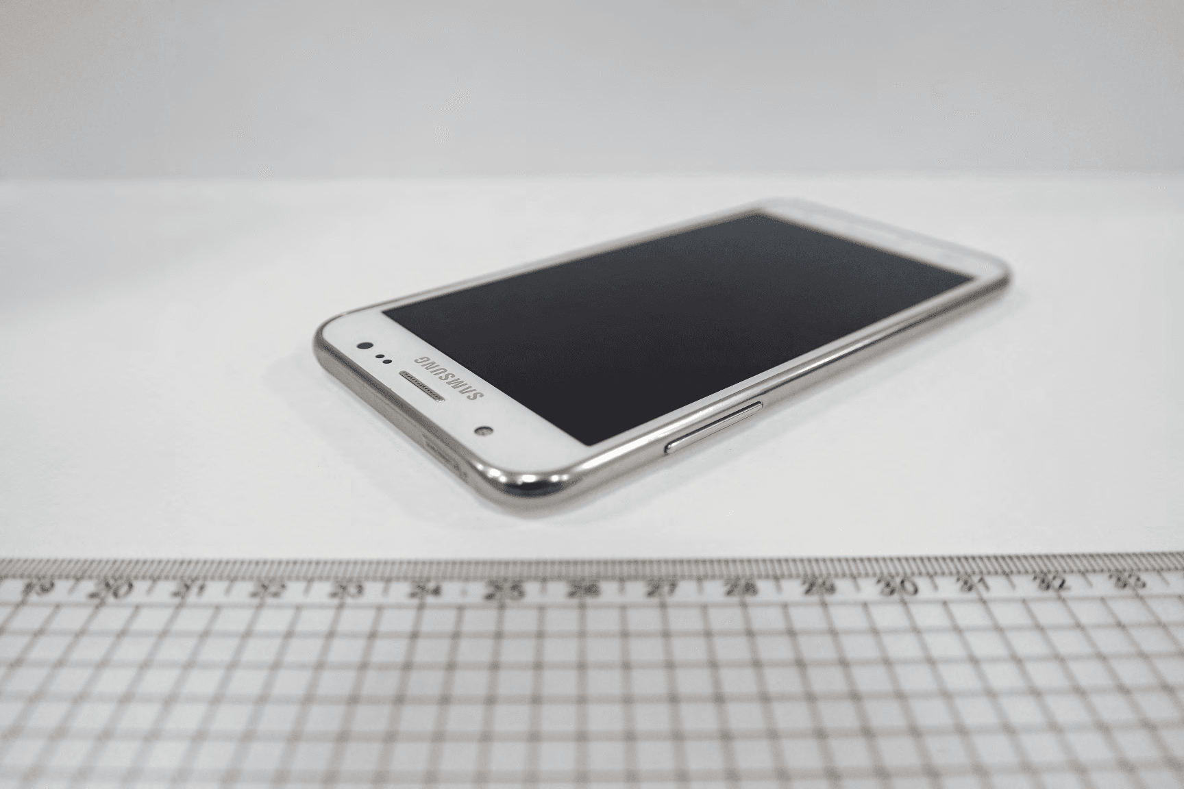 Multi-Band GSM/WCDMA/LTE Phone with WLAN, Bluetooth, RFID and ANT+ - FCC ID A3LSMJ500N0 - Samsung Electronics Co Ltd (2)