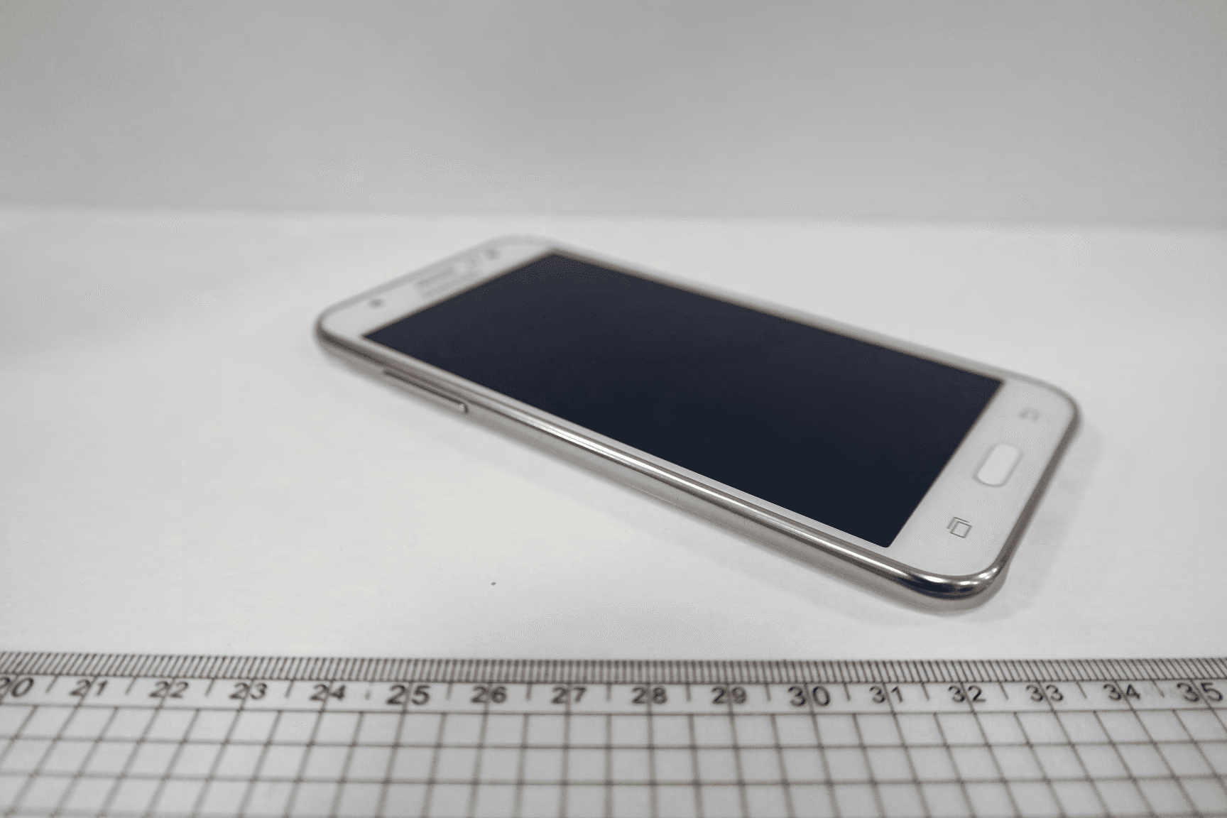 Multi-Band GSM/WCDMA/LTE Phone with WLAN, Bluetooth, RFID and ANT+ - FCC ID A3LSMJ500N0 - Samsung Electronics Co Ltd (3)