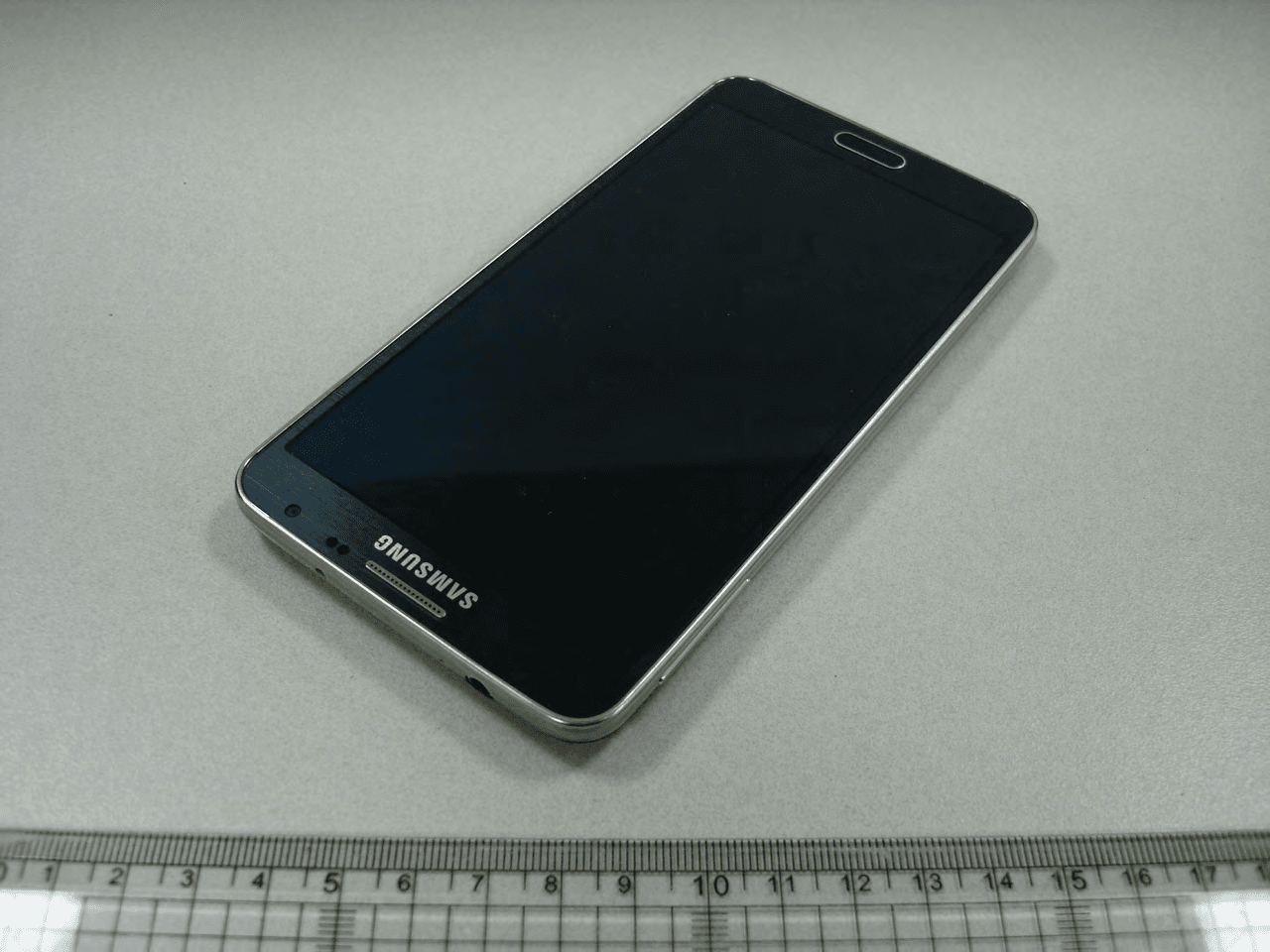 Cellular/PCS GSM/EDGE/UMTS Phone with WLAN, Bluetooth and RFID - FCC ID A3LSMN750 - Samsung Electronics Co Ltd (3)