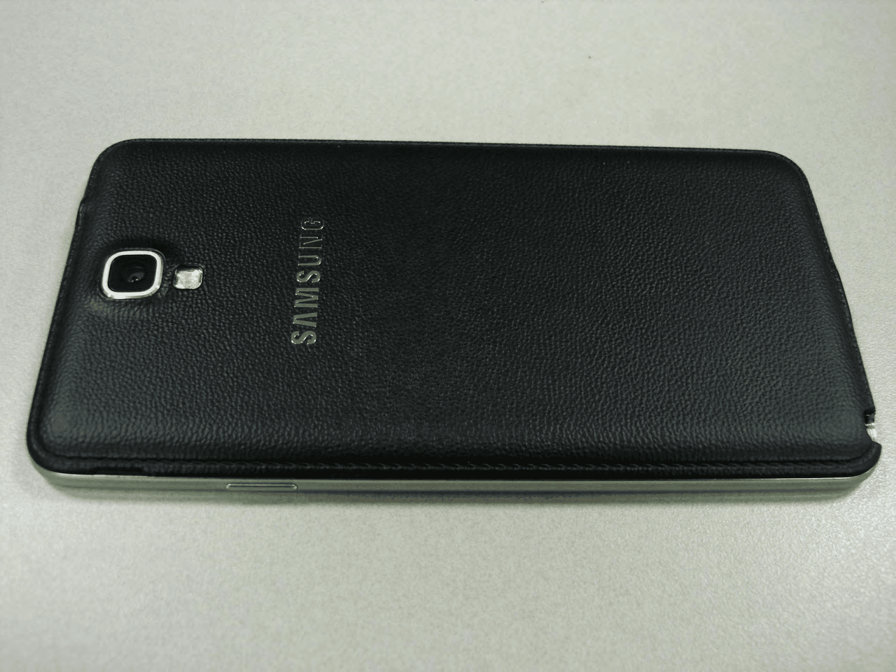 Cellular/PCS GSM/EDGE/UMTS Phone with WLAN, Bluetooth and RFID - FCC ID A3LSMN750 - Samsung Electronics Co Ltd (2)