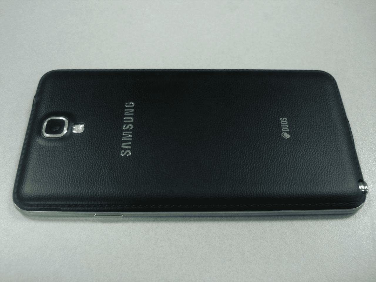 Cellular/PCS GSM/EDGE/UMTS Phone with WLAN and Bluetooth - FCC ID A3LSMN7502 - Samsung Electronics Co Ltd (2)