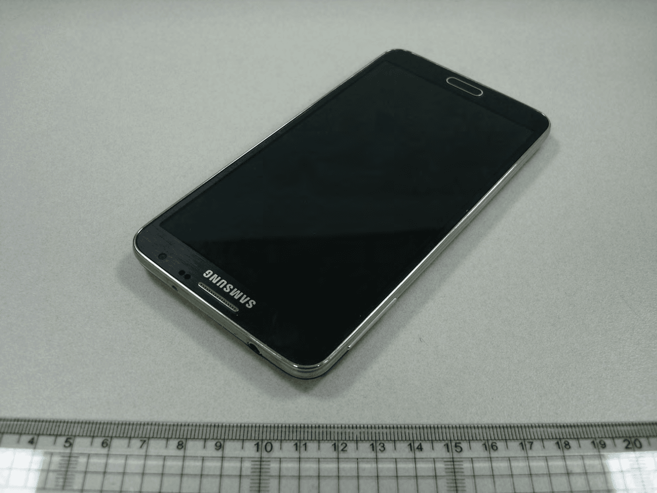 Muti-band GSM/EDGE/UMTS/LTE Phone with WLAN, Bluetooth, RFID and ANT+ - FCC ID A3LSMN7505L - Samsung Electronics Co Ltd (3)