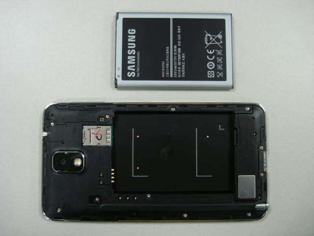 Cellular/ PCS GSM/ EDGE/ WCDMA Phone with WLAN, Bluetooth, RFID and ANT+ - FCC ID A3LSMN9008 - Samsung Electronics Co Ltd (4)