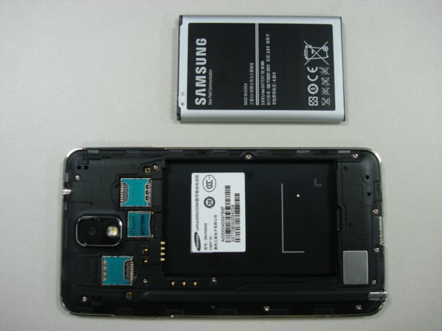 Cellular/ PCS GSM/ CDMA Phone with WLAN, Bluetooth, RFID and ANT+ - FCC ID A3LSMN9009 - Samsung Electronics Co Ltd (3)