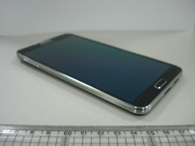 Multi-band GSM/EDGE/UMTS/CDMA/LTE Phone with WLAN, Bluetooth, RFID and ANT+ - FCC ID A3LSMN900P - Samsung Electronics Co Ltd (5)