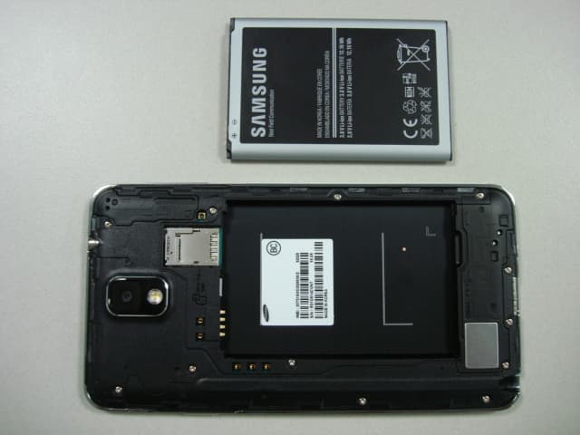 Multi-Band GSM/ EDGE/ WCDMA/ LTE Phone with WLAN, Bluetooth, RFID and ANT+ - FCC ID A3LSMN900T - Samsung Electronics Co Ltd (4)