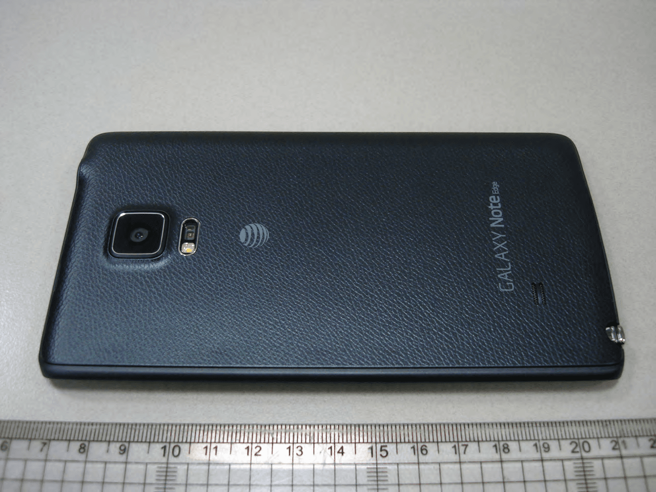 Multi-Band GSM/ EDGE/ UMTS/ LTE Phone with WLAN, Bluetooth, RFID, and ANT+ - FCC ID A3LSMN915A - Samsung Electronics Co Ltd (1)
