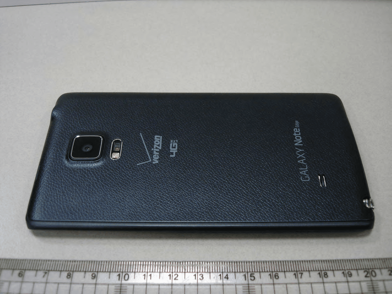Multi-Band GSM/ EDGE/ WCDMA/ CDMA/ LTE Phone with WLAN, Bluetooth, NFC and ANT+ - FCC ID A3LSMN915V - Samsung Electronics Co Ltd (1)
