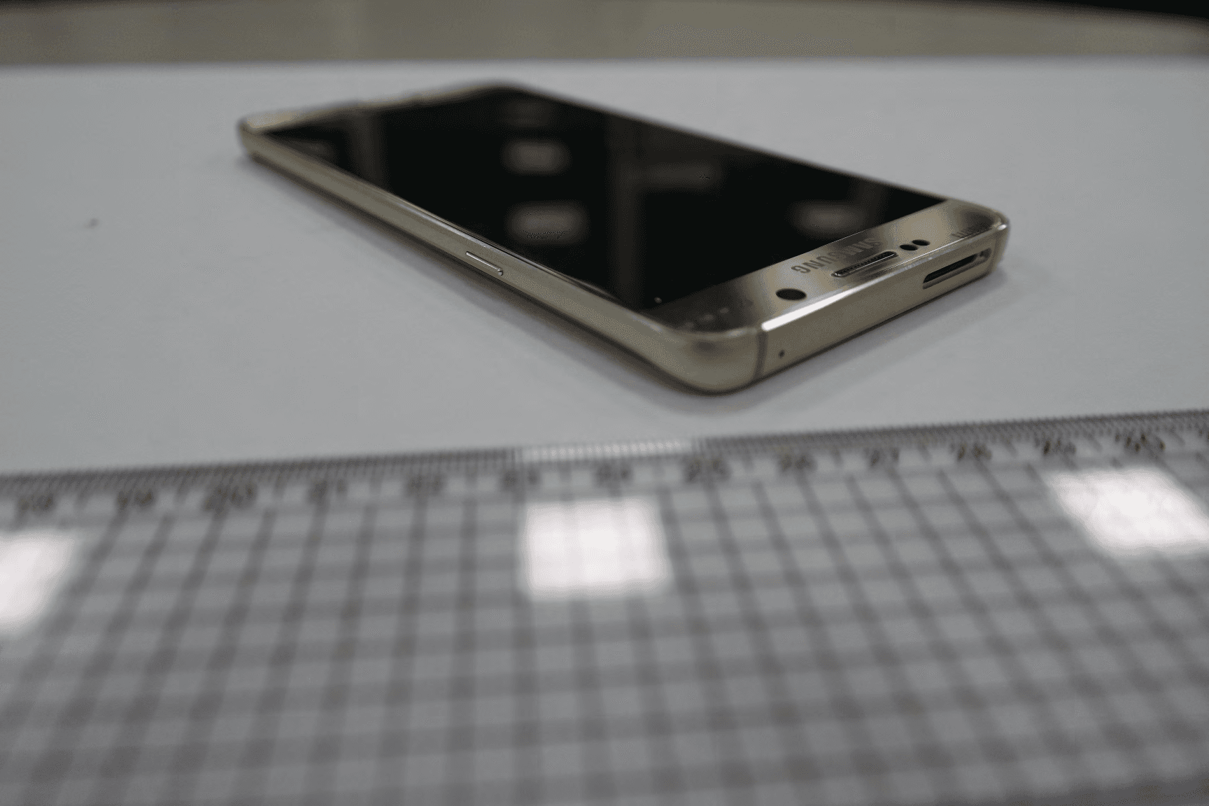Multi-band GSM/EDGE/UMTS/LTE Phone with WLAN, Bluetooth, RFID, and ANT+ - FCC ID A3LSMN920I - Samsung Electronics Co Ltd (2)