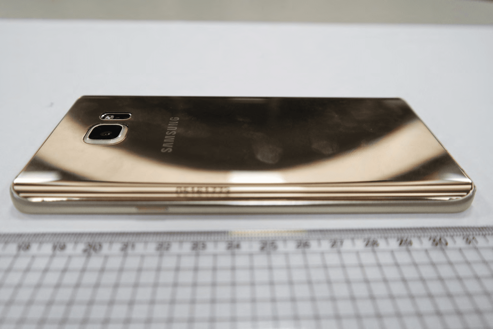 Multi-band GSM/EDGE/UMTS/LTE Phone with WLAN, Bluetooth, RFID, and ANT+ - FCC ID A3LSMN920I - Samsung Electronics Co Ltd (5)