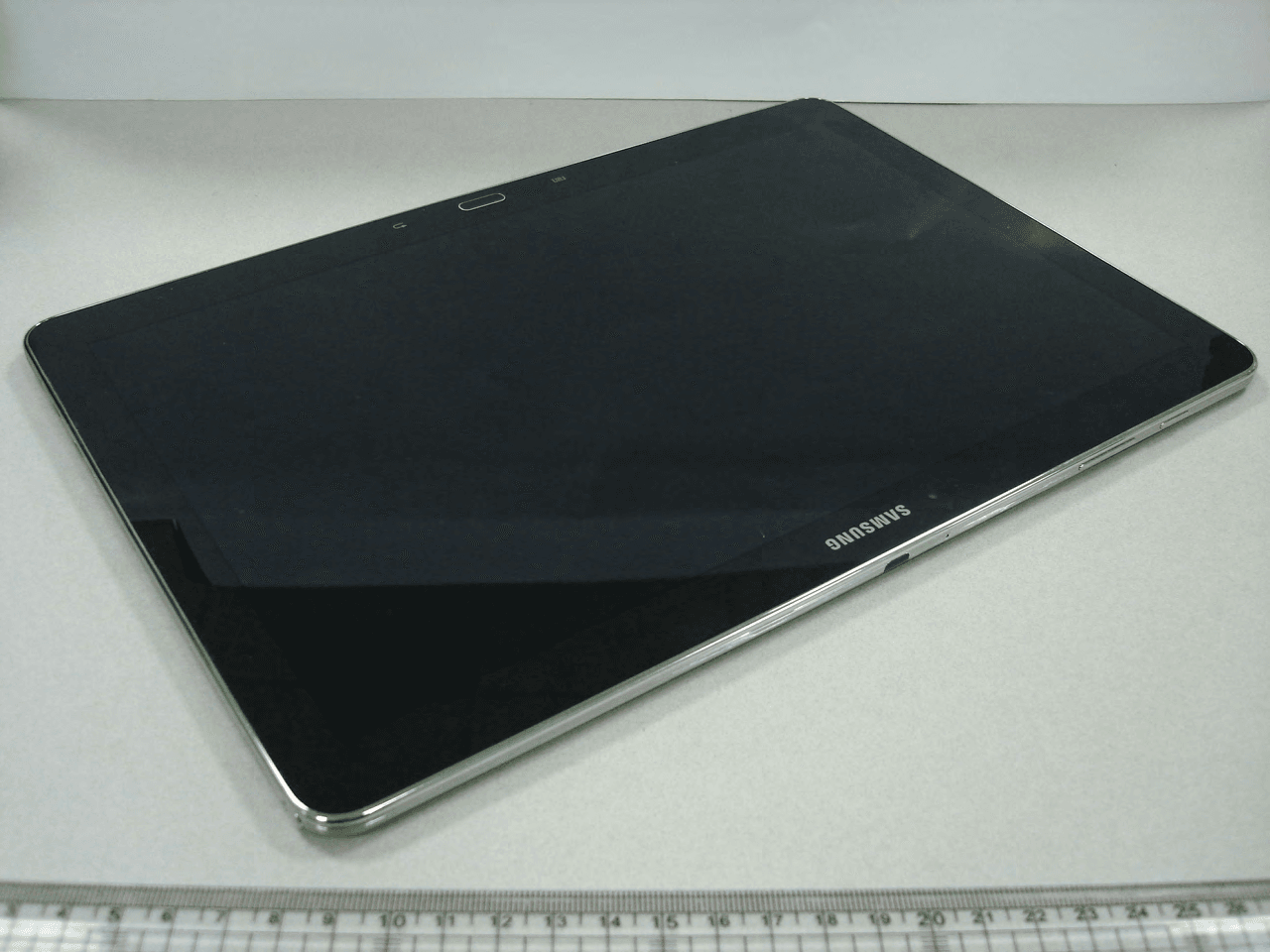 Portable WiFi Tablet with Bluetooth and ANT+ - FCC ID A3LSMP900A - Samsung Electronics Co Ltd (3)