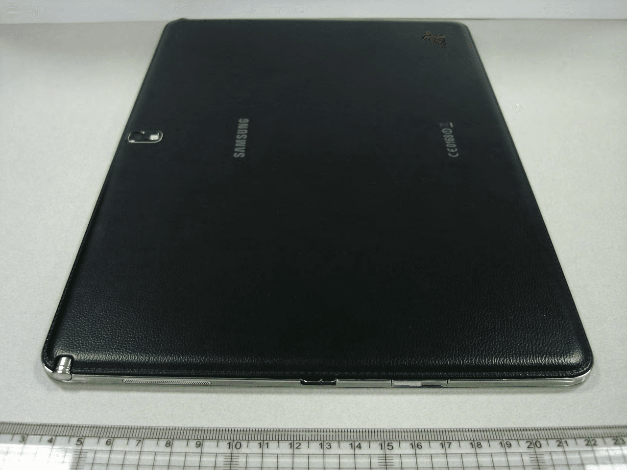 Cellular/PCS GSM/EDGE/WCDMA Tablet with WLAN, Bluetooth and ANT+ - FCC ID A3LSMP901A - Samsung Electronics Co Ltd (4)
