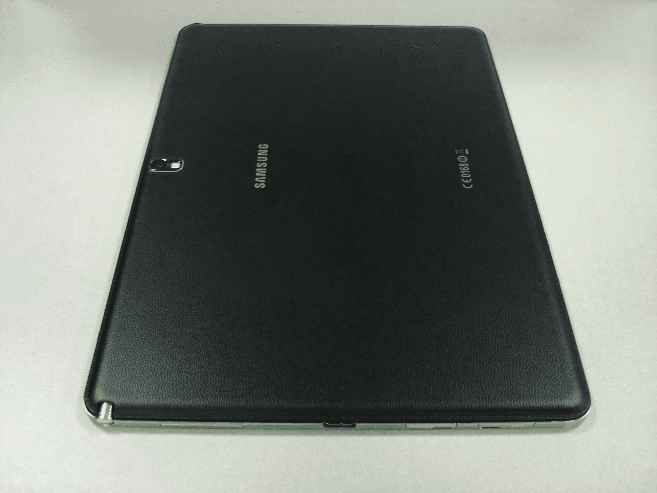 Cellular/PCS GSM/EDGE/UMTS and LTE Tablet with WLAN, BT and ANT+ - FCC ID A3LSMP905A - Samsung Electronics Co Ltd (2)
