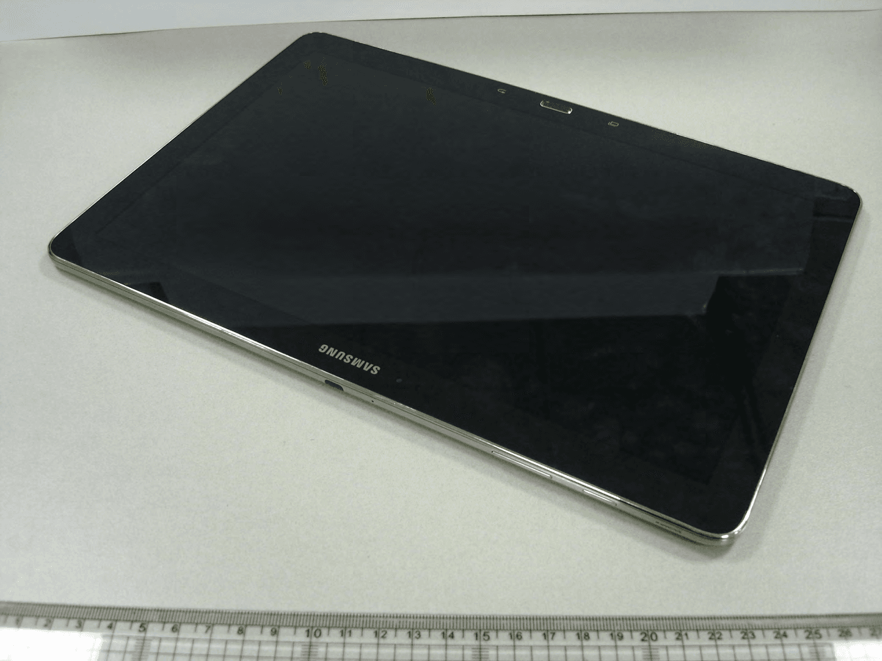 Multi-band GSM/EDGE/UMTS/LTE Tablet with WLAN, Bluetooth, and ANT+ - FCC ID A3LSMP905M - Samsung Electronics Co Ltd (5)