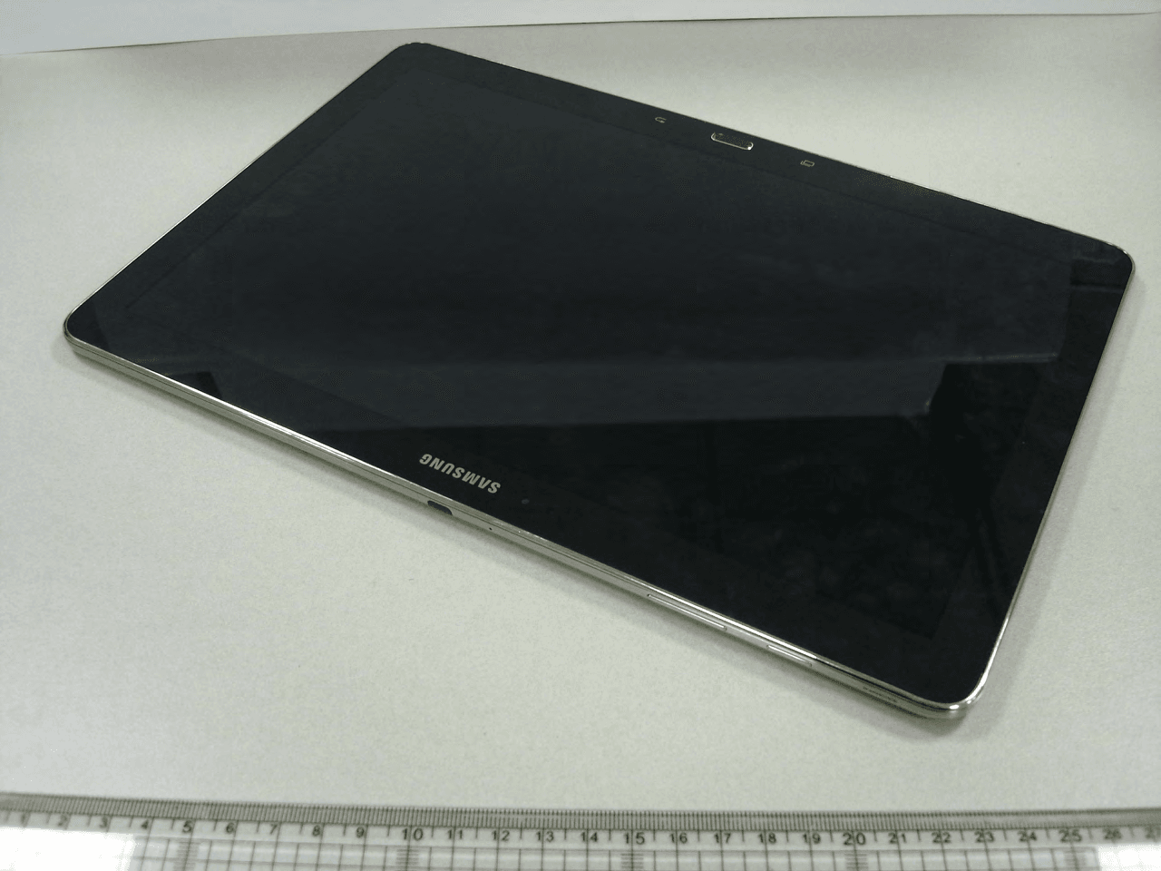 Multi-band GSM/EDGE/WCDMA/LTE Portable Tablet with WLAN, Blutooth and ANT+ - FCC ID A3LSMP905V - Samsung Electronics Co Ltd (5)