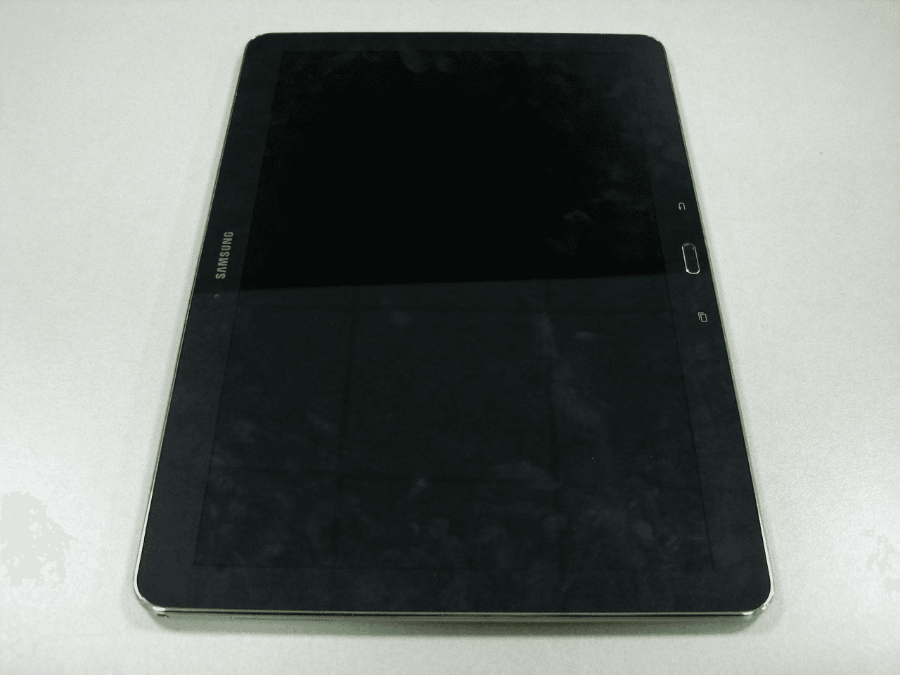 Multi-band GSM/EDGE/WCDMA/LTE Portable Tablet with WLAN, Blutooth and ANT+ - FCC ID A3LSMP905V - Samsung Electronics Co Ltd (2)