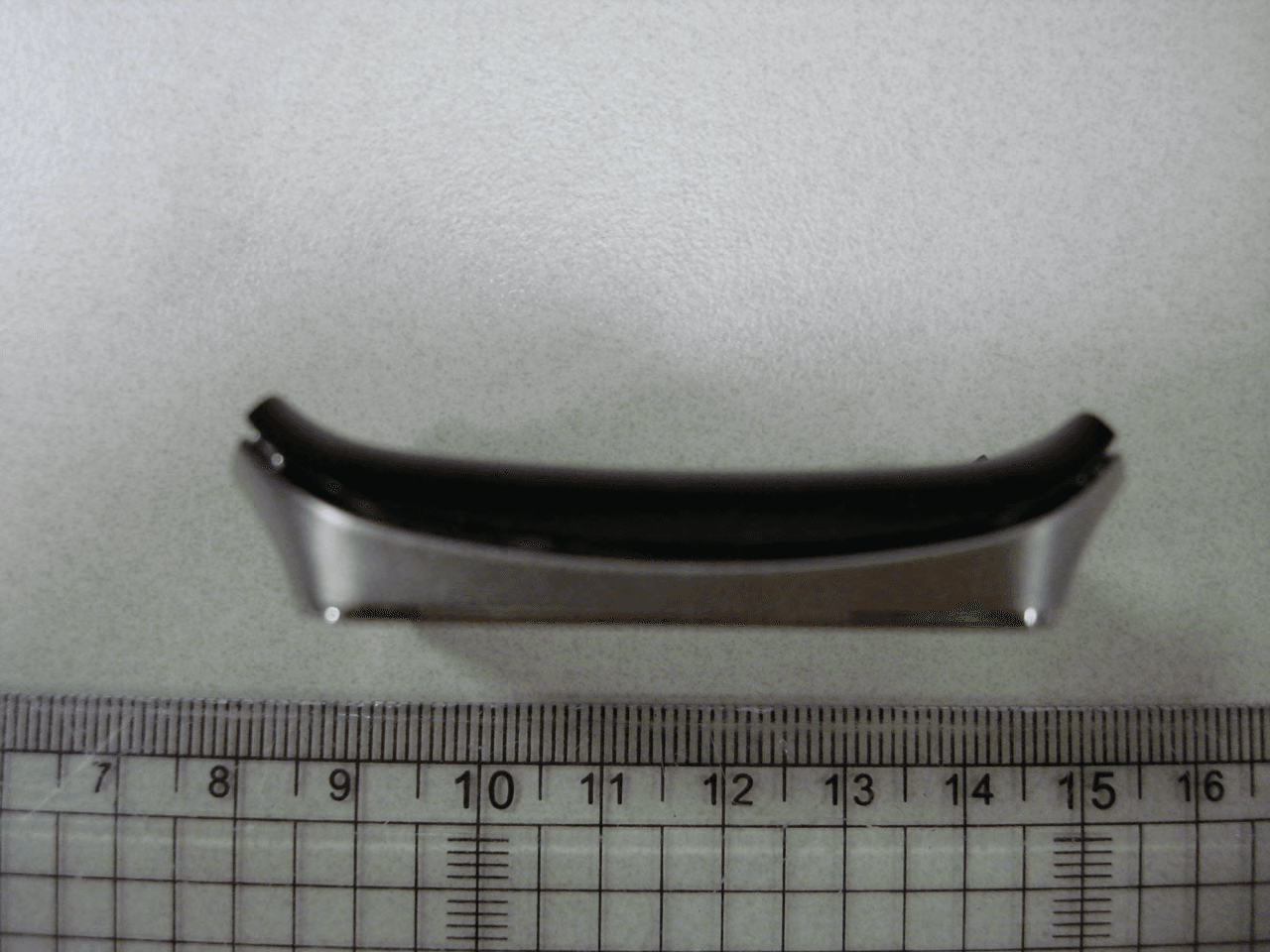 Wrist Worn Device with WLAN and Bluetooth - FCC ID A3LSMR382 - Samsung Electronics Co Ltd (2)