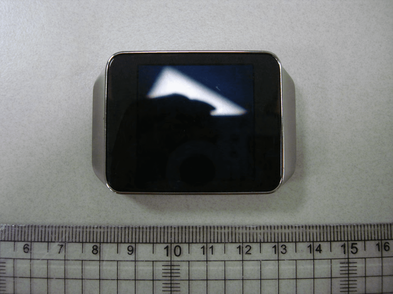 Wrist Worn Device with WLAN and Bluetooth - FCC ID A3LSMR382 - Samsung Electronics Co Ltd (3)
