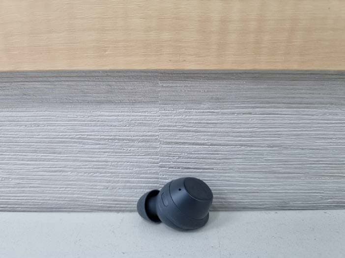 Bluetooth Headset - FCC ID A3LSMR400NL - Samsung Electronics Co Ltd (2)