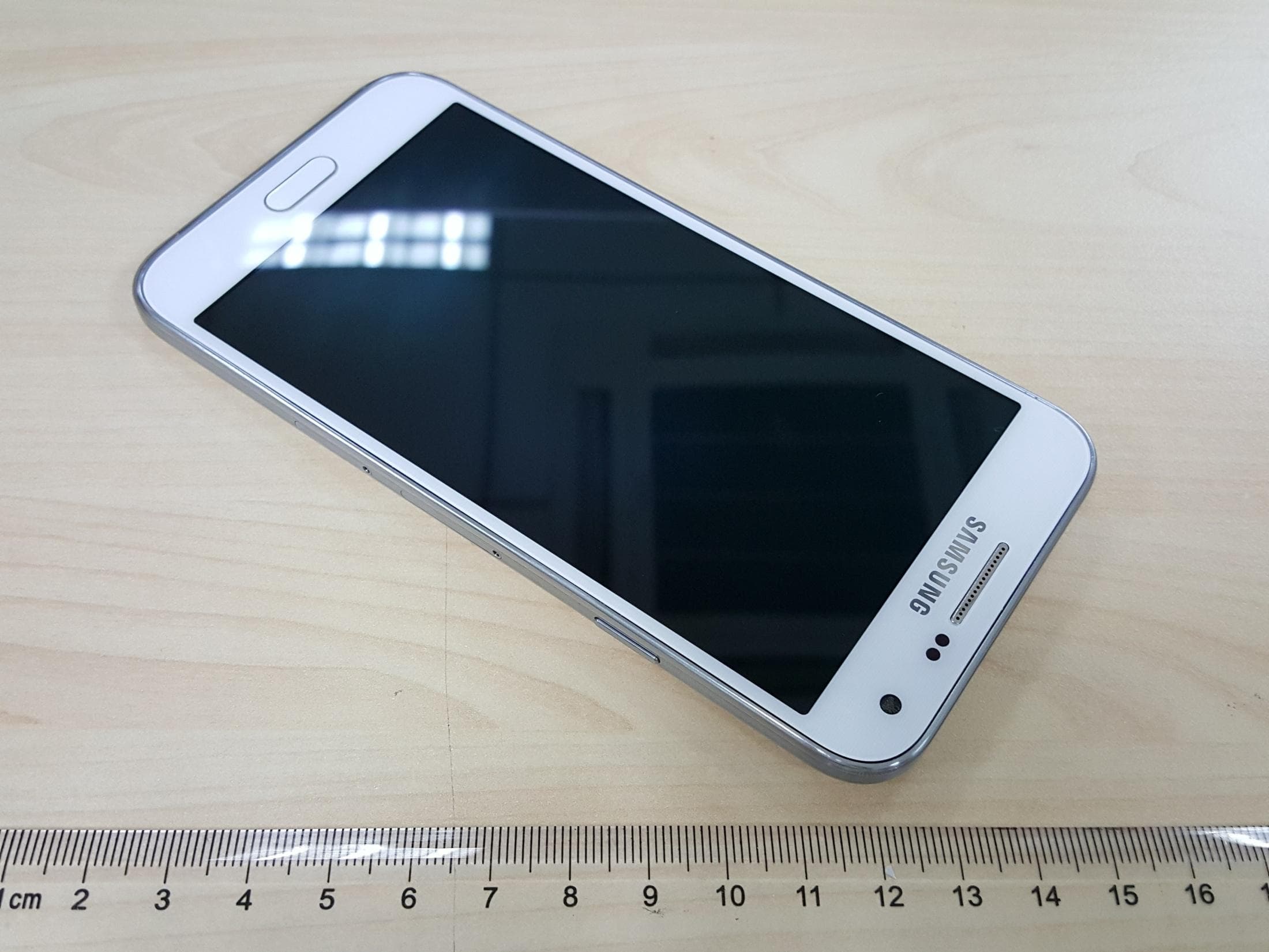 Multi-band CDMA/LTE Phone with WLAN, Bluetooth, and RFID - FCC ID A3LSMS978L - Samsung Electronics Co Ltd (2)