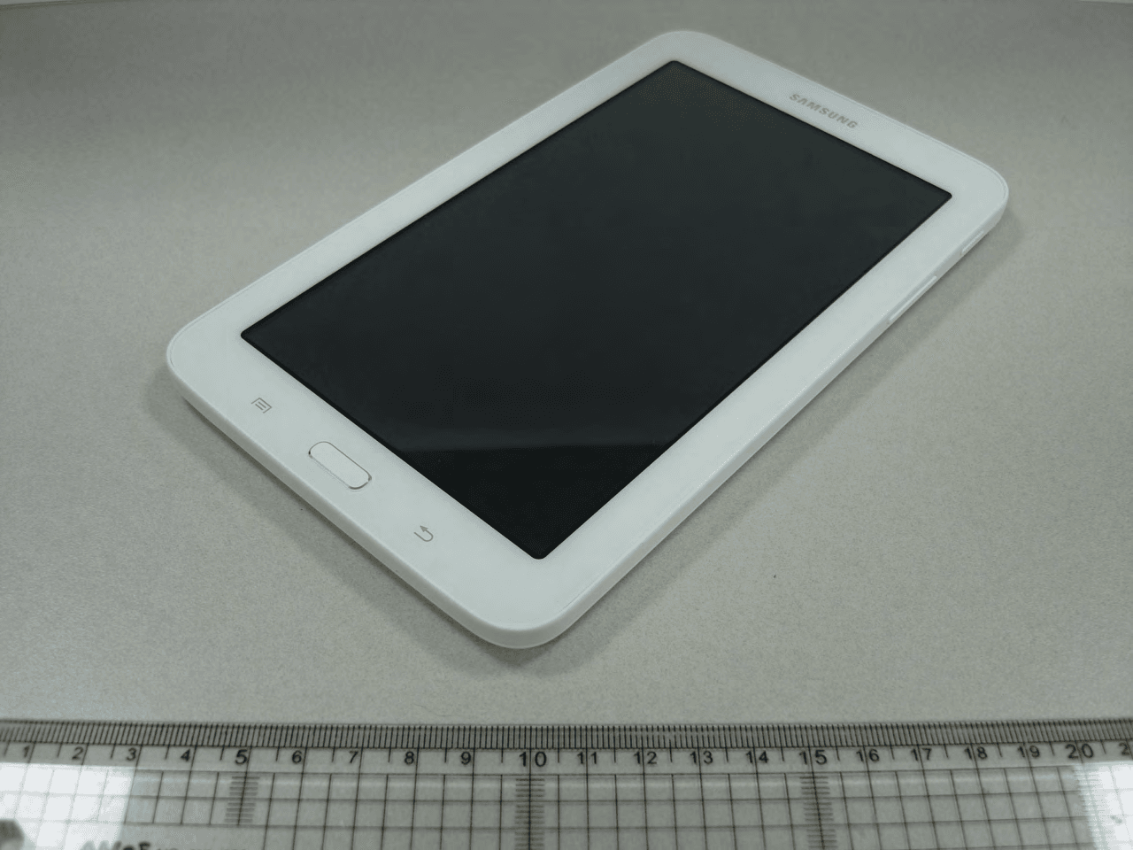 Portable WiFi Tablet with Bluetooth - FCC ID A3LSMT110 - Samsung Electronics Co Ltd (5)