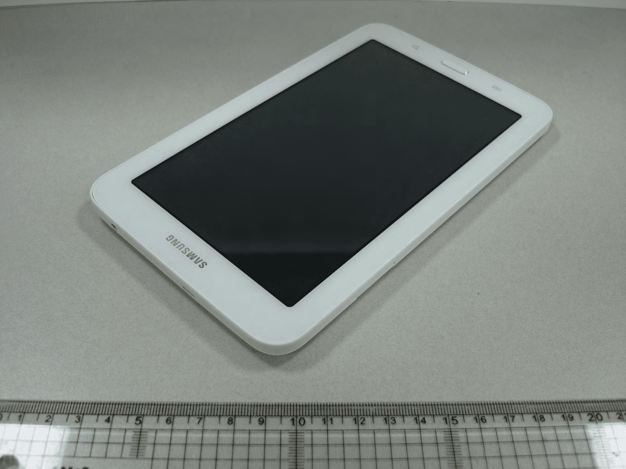 Cellular/PCS GSM Portable Tablet with WiFi and Bluetooth - FCC ID A3LSMT111 - Samsung Electronics Co Ltd (3)