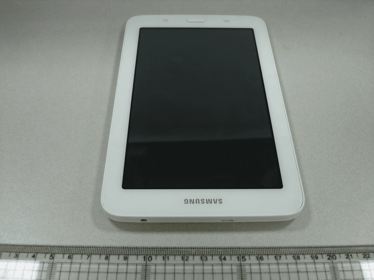 Tablet with WLAN and Bluetooth - FCC ID A3LSMT113 - Samsung Electronics Co Ltd (4)