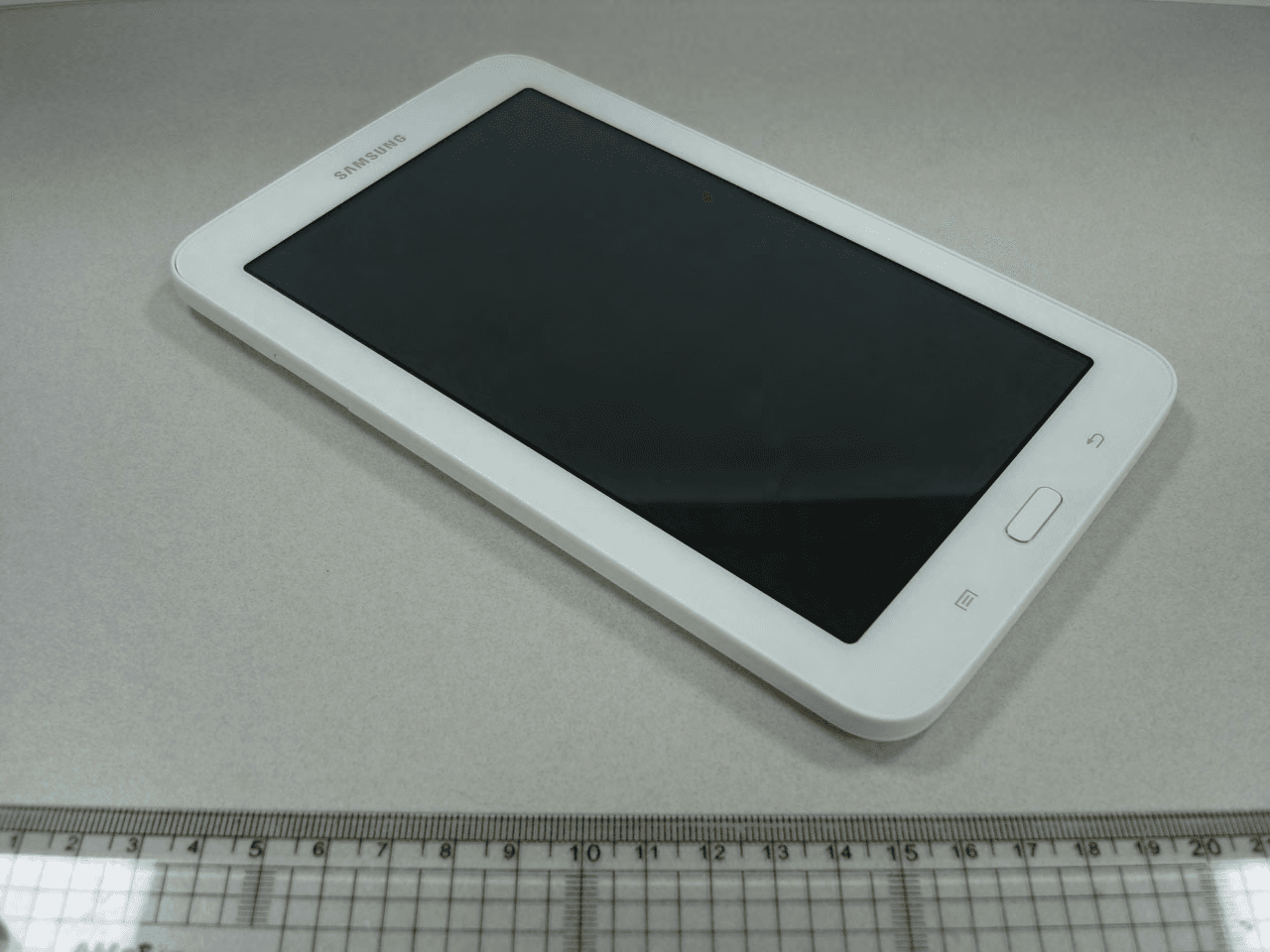 Tablet with WLAN and Bluetooth - FCC ID A3LSMT113 - Samsung Electronics Co Ltd (1)