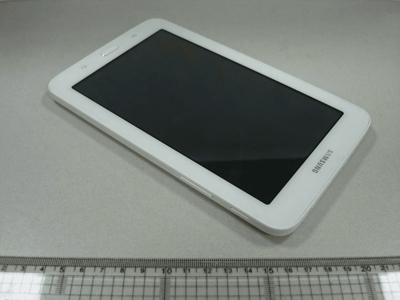 Tablet with WLAN and Bluetooth - FCC ID A3LSMT113 - Samsung Electronics Co Ltd (5)