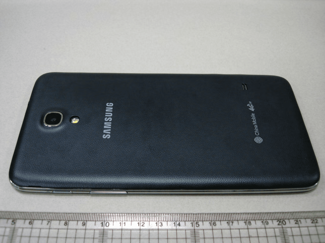 Cellular/ PCS GSM/ EDGE/ WCDMA Portable Tablet with WLAN, Bluetooth, RFID and ANT+ - FCC ID A3LSMT2558 - Samsung Electronics Co Ltd (1)