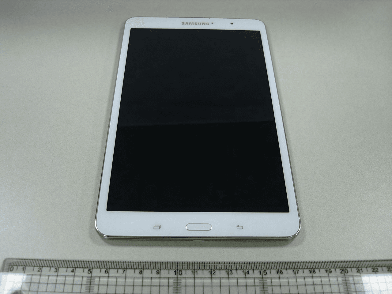Portable Tablet with WiFi, Bluetooth and ANT+ - FCC ID A3LSMT320 - Samsung Electronics Co Ltd (2)