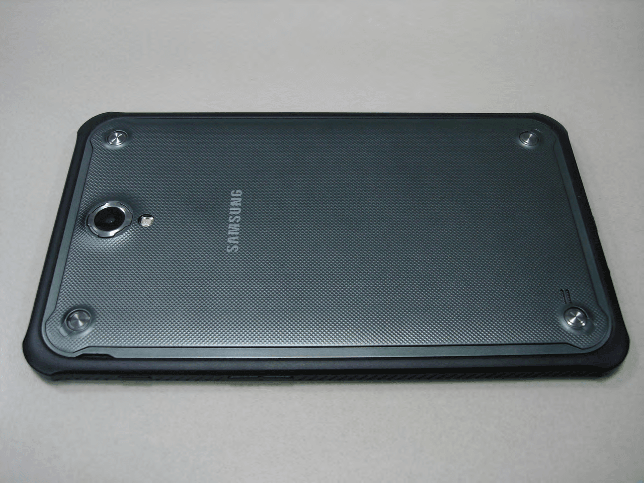 GSM/WCDMA/LTE Phablet + Bluetooth, WLAN DTS/UNII a/b/g/n, ANT+ and NFC - FCC ID A3LSMT365 - Samsung Electronics Co Ltd (2)