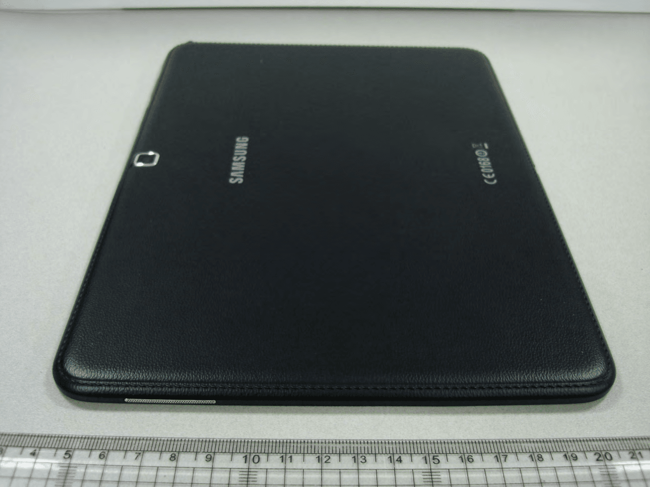 Portable Tablet with WLAN, Bluetooth, RFID and ANT+ - FCC ID A3LSMT530NN - Samsung Electronics Co Ltd (4)
