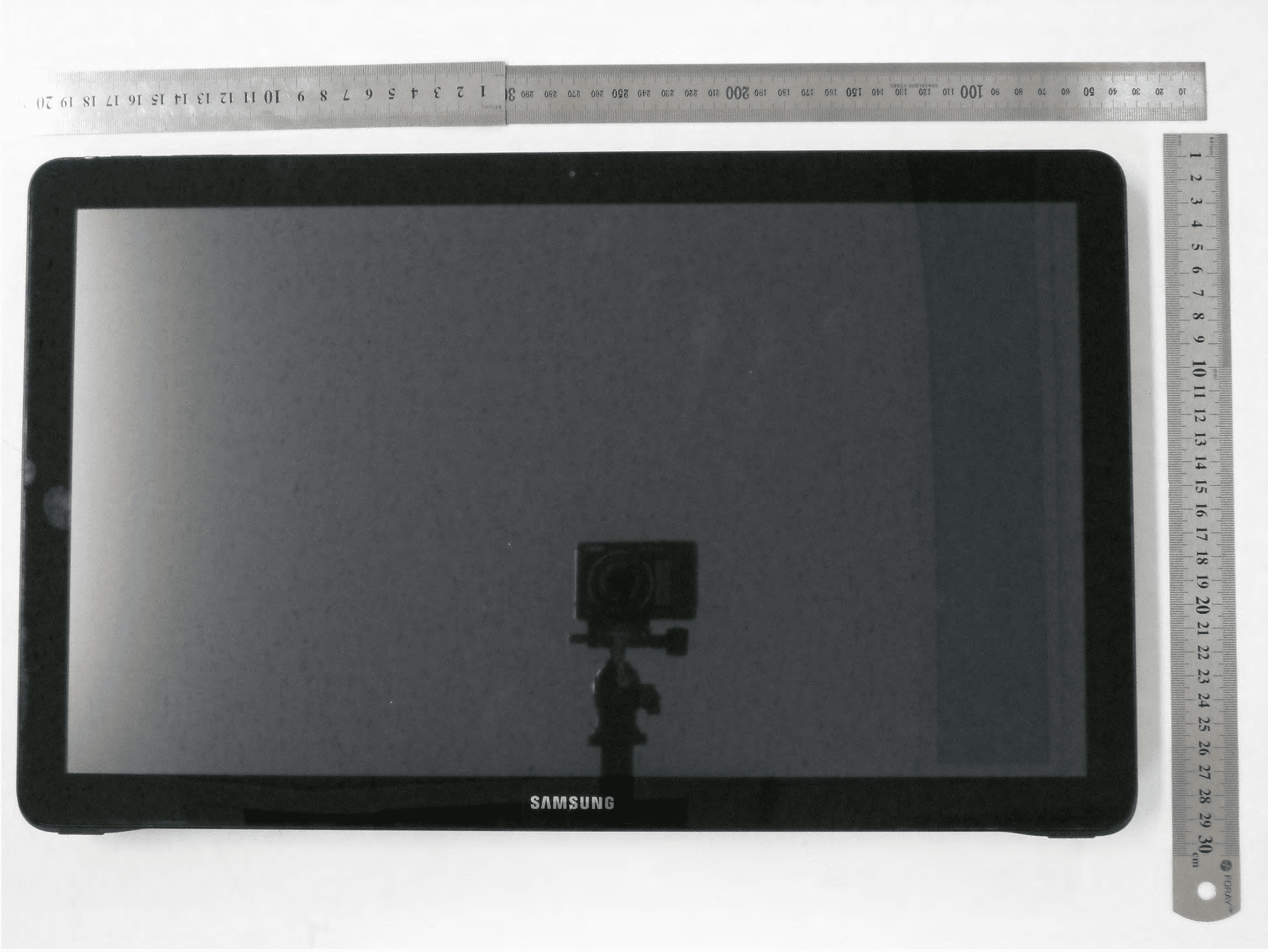LTE Tablet+Bluetooth/BLE, DTS/UNII a/b/g/n/ac and ANT+ - FCC ID A3LSMT677 - Samsung Electronics Co Ltd (1)