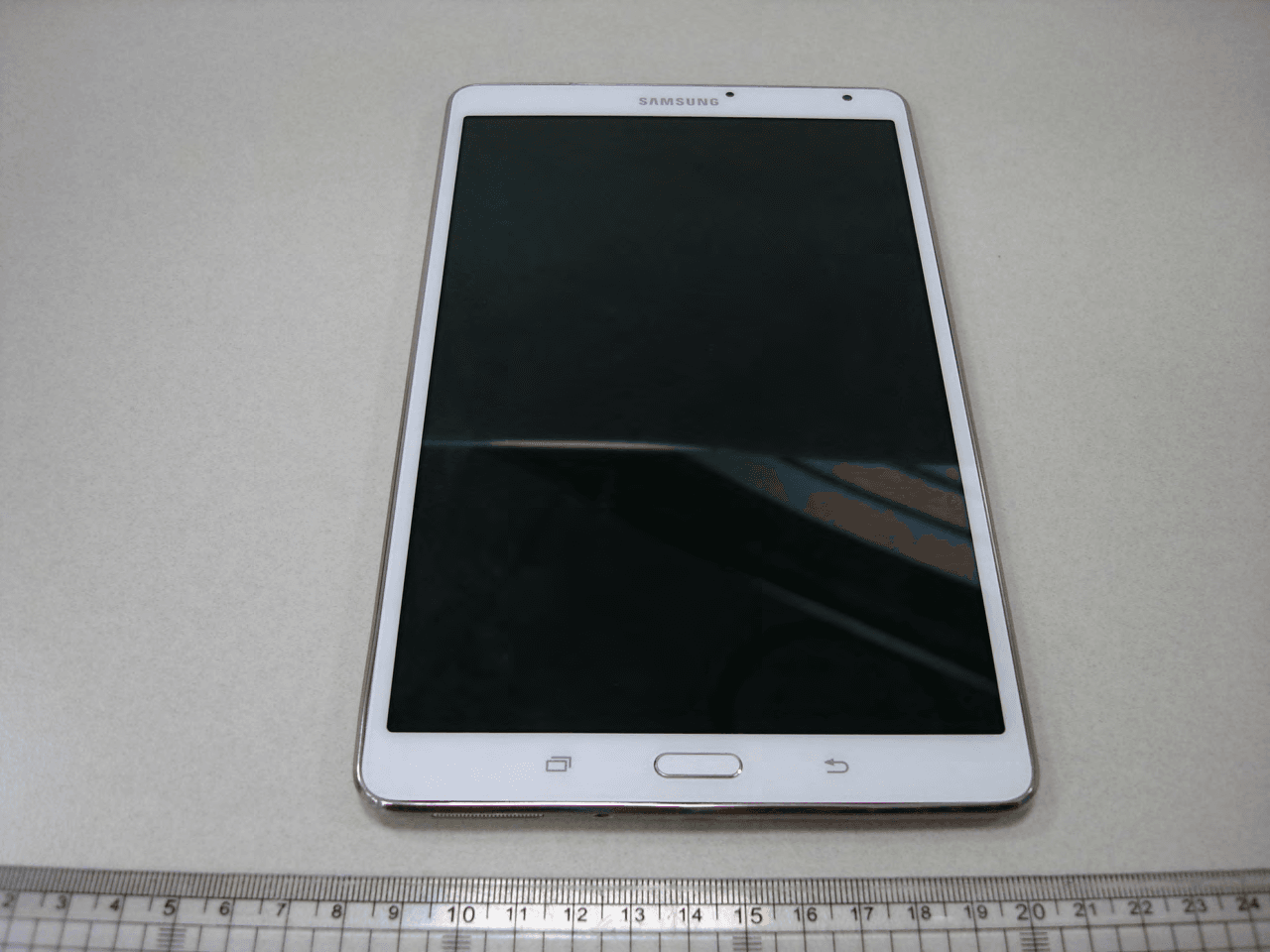 Portable Tablet with WLAN, Bluetooth and ANT+ - FCC ID A3LSMT700 - Samsung Electronics Co Ltd (2)