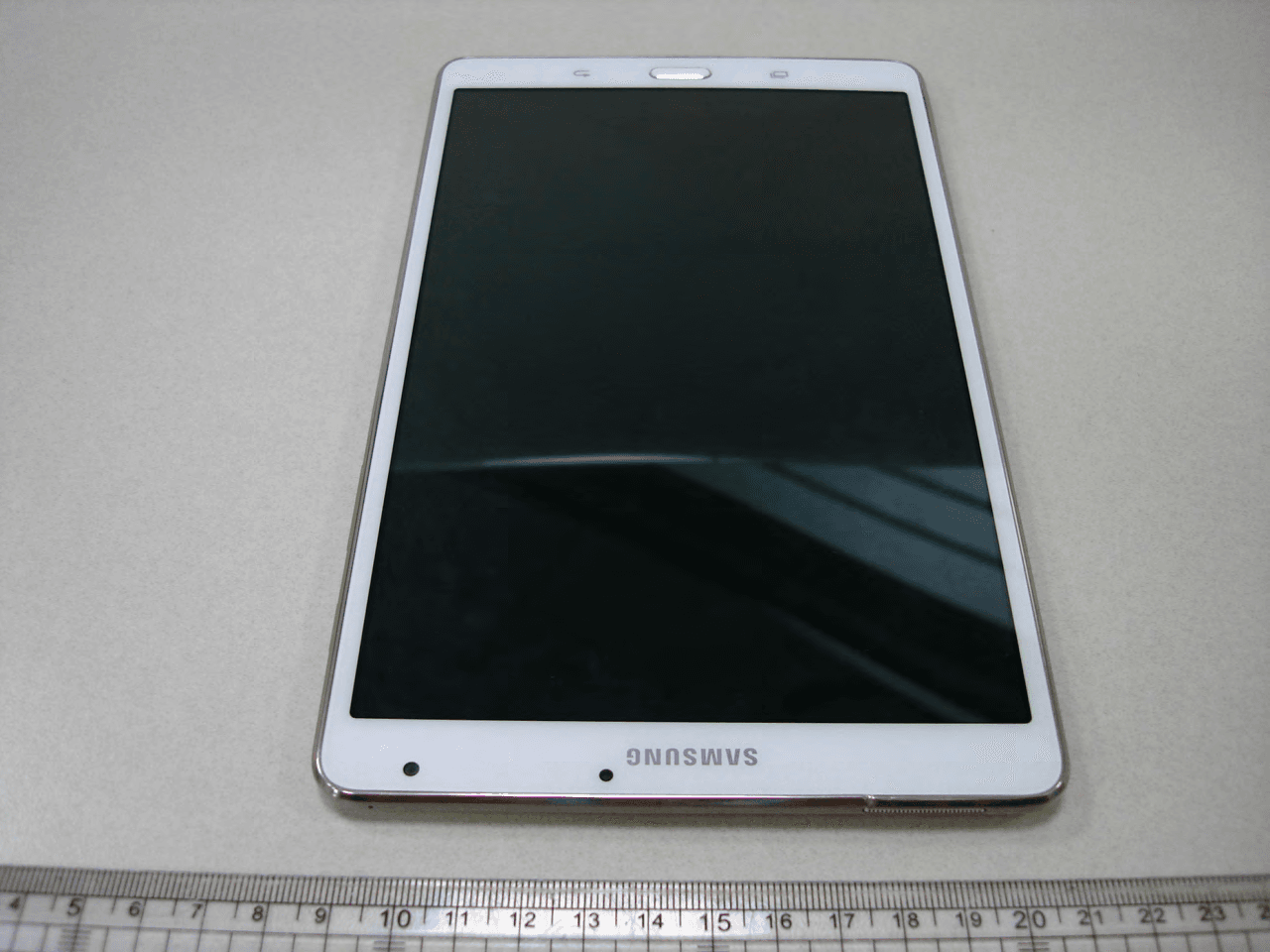 Portable Tablet with WLAN, Bluetooth and ANT+ - FCC ID A3LSMT700 - Samsung Electronics Co Ltd (3)