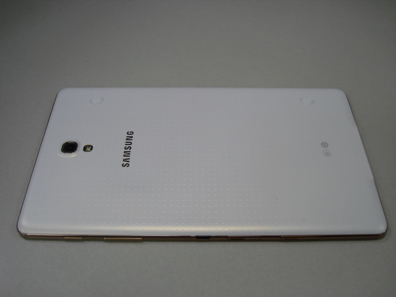 Multi-band GSM/EDGE/WCDMA Portable Tablet with WLAN, Bluetooth and ANT + - FCC ID A3LSMT705C - Samsung Electronics Co Ltd (5)
