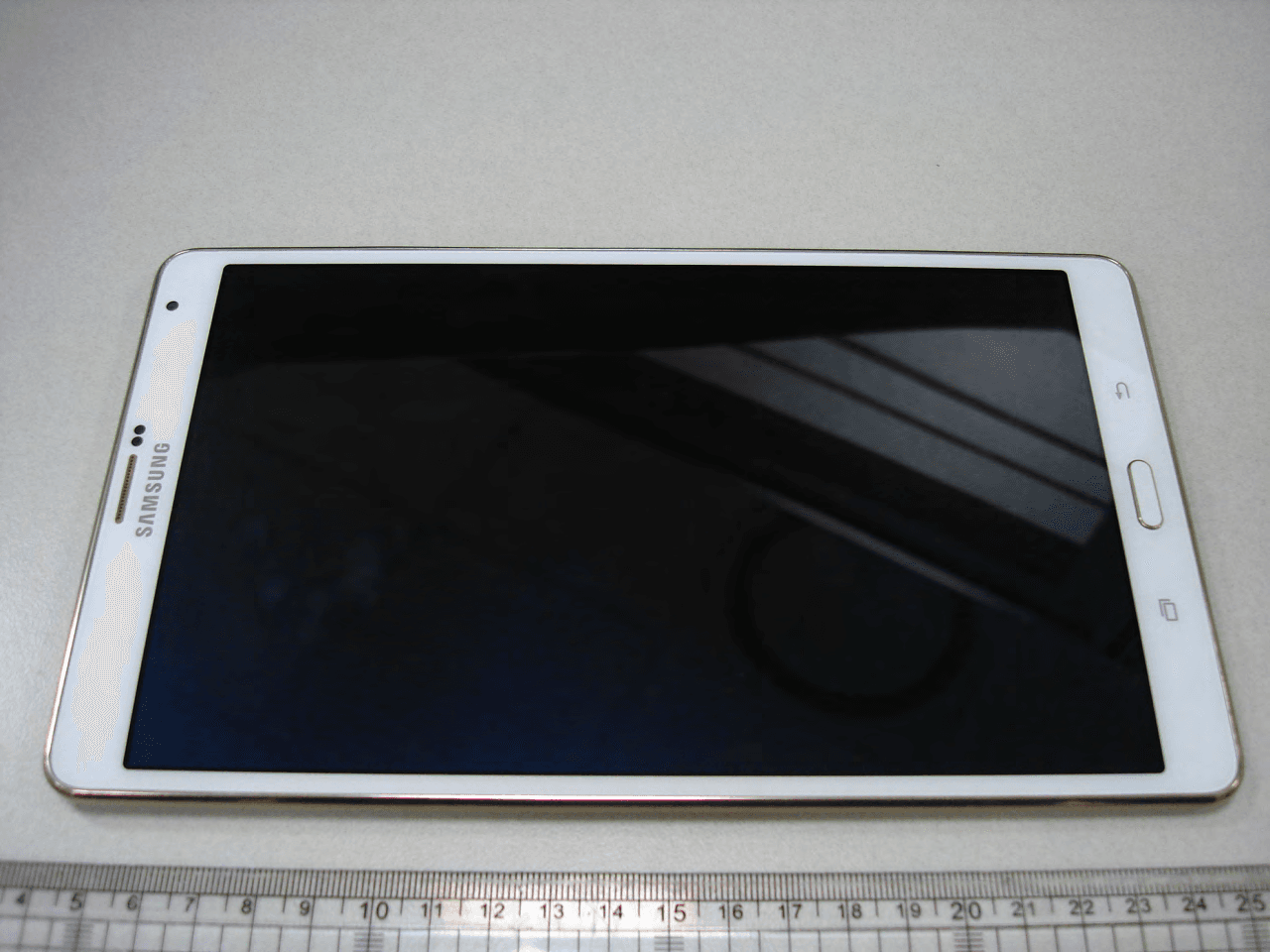 Multi-Band GSM/ EDGE/ UMTS/ LTE Portable Tablet with WLAN, Bluetooth and ANT+ - FCC ID A3LSMT705Y - Samsung Electronics Co Ltd (2)